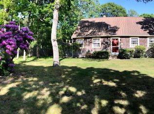 562 Old Strawberry Hill Rd, Barnstable, MA 02630