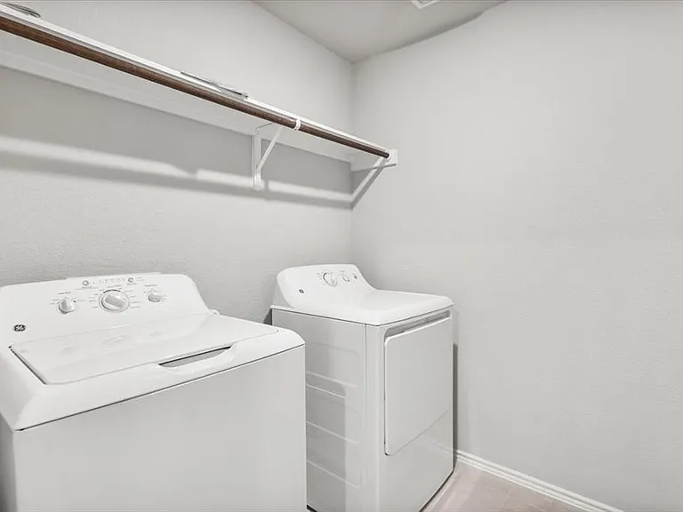 4909 Sea Salt Dr — Photo 31