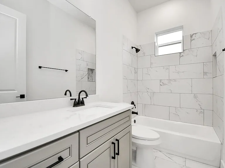 4352 Avron Dr — Photo 22