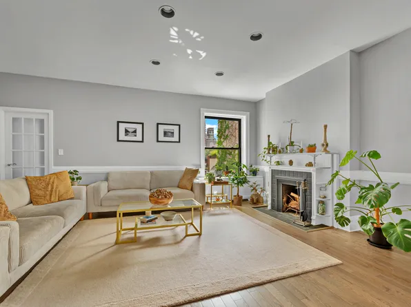 72 East 93rd Street image 1 of 16