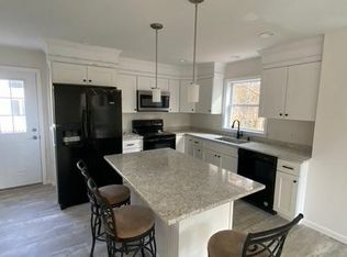 8 Atwood St, Kingston, MA 02364