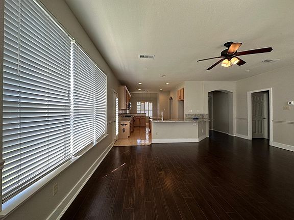 5th image of 3405 Aura Ct
