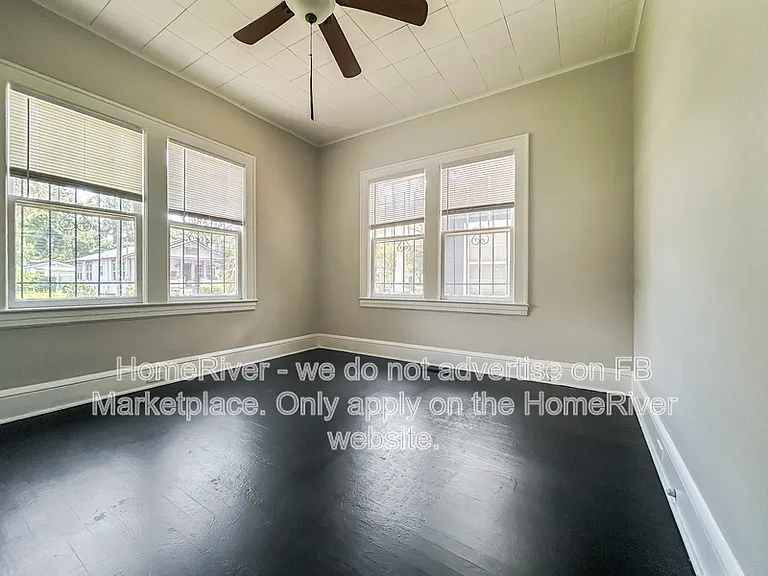 811 Broxton St — Photo 10