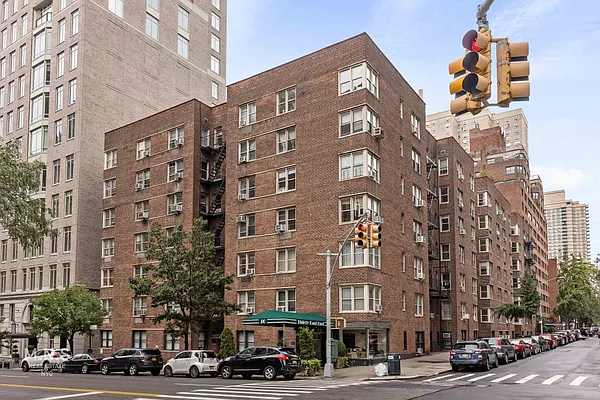 Rented by MNS | media 7