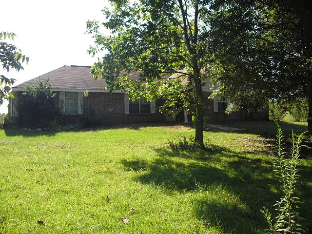 2nd image of 393 Ridge Rd N