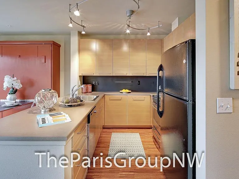 1420 E Pine St #E707 — Photo 12
