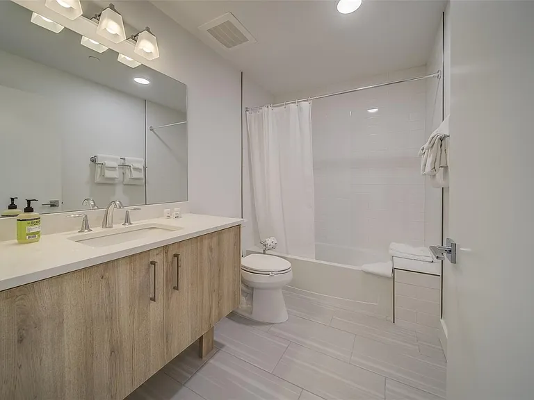 415 Island Way #505 — Photo 24
