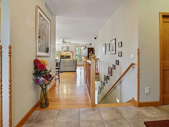 4th image of 2649 116th Ave NE