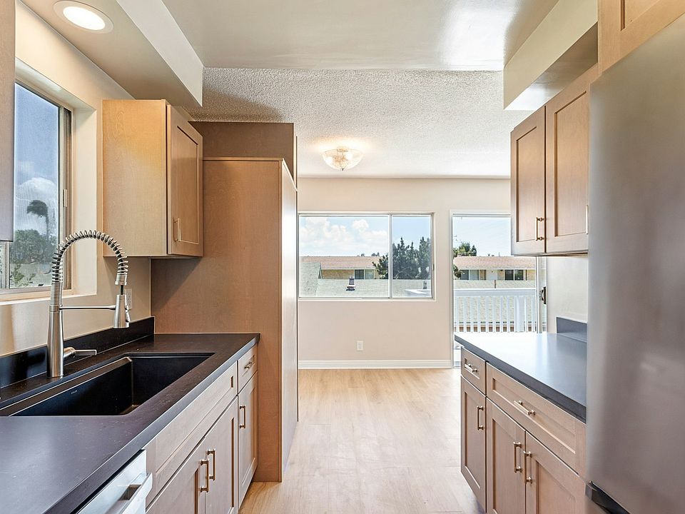 1st image of 2508 Aviation Blvd #B