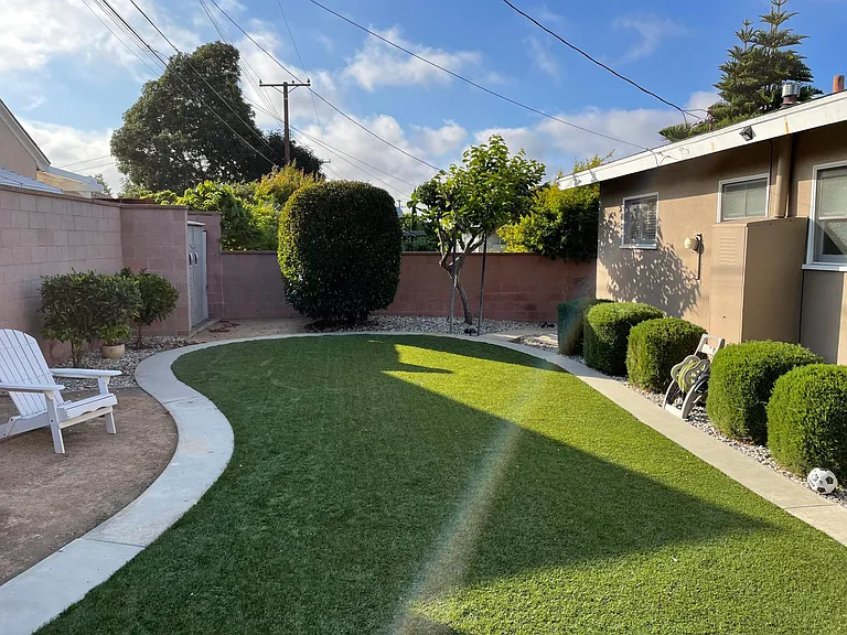 Spacious backyard