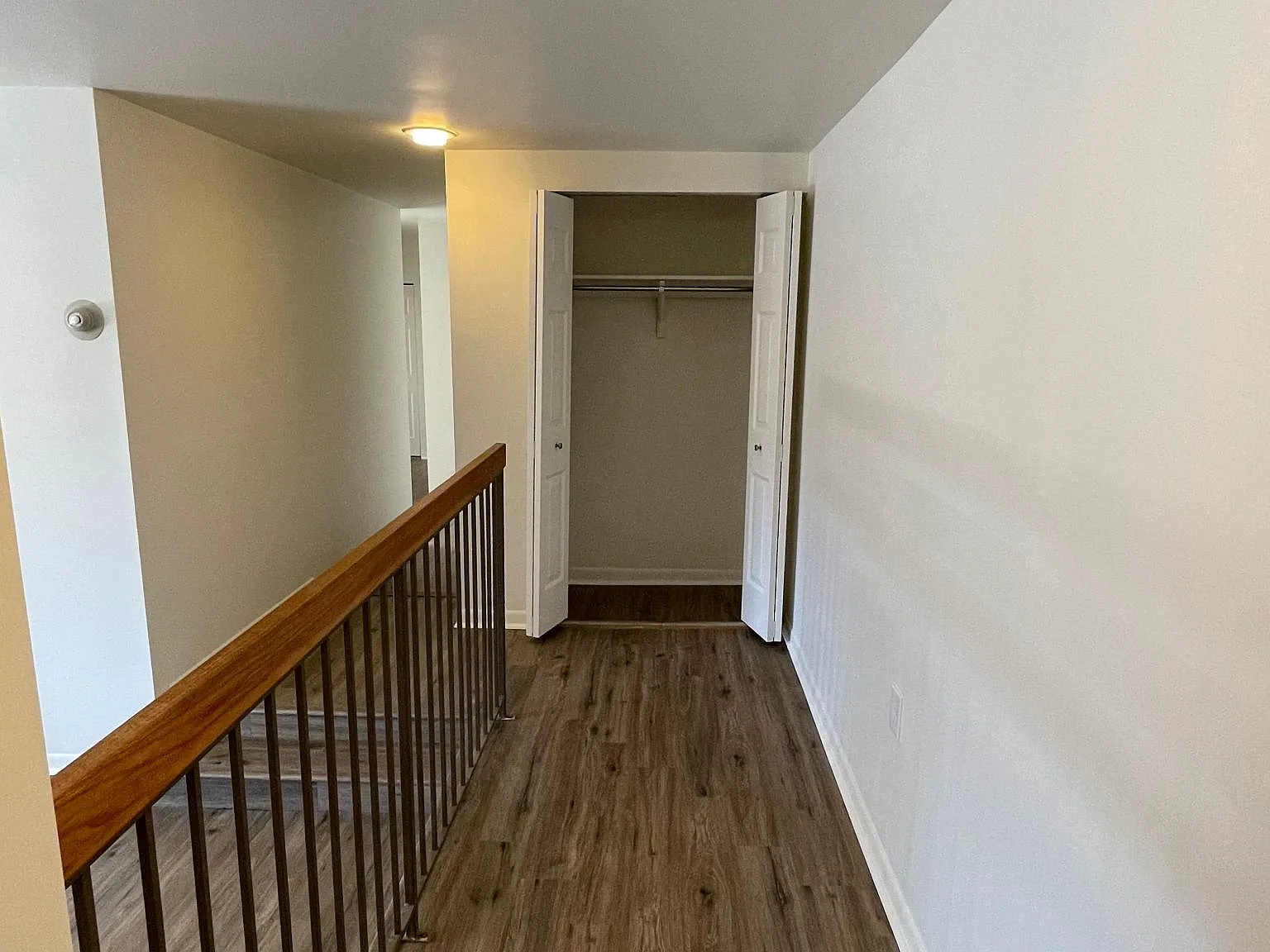 2 bed, 1391 sqft, $2,400 — Photo 2