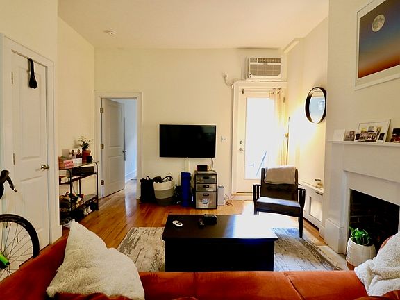 5th image of 338 W 47th St APT 1D