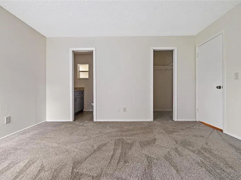 8529 Renald Blvd — Photo 12