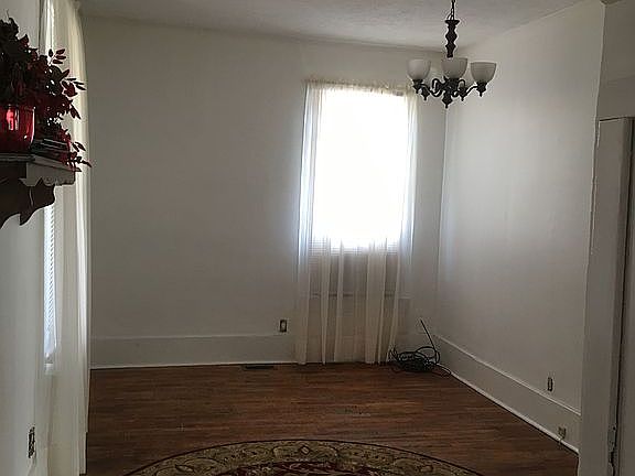 Dining room with hardwood 