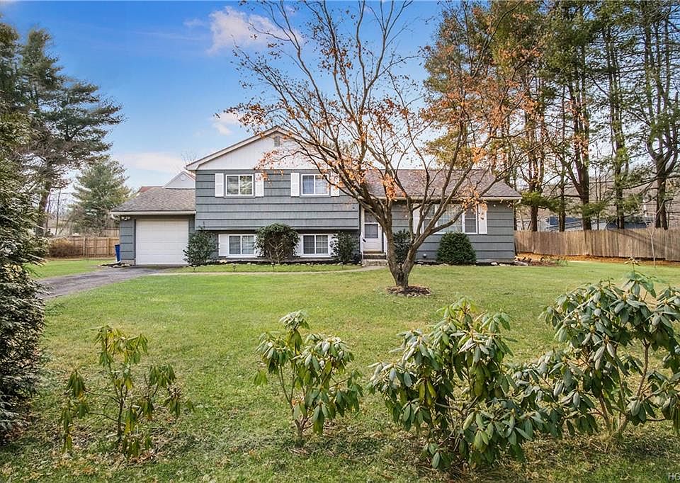 1st image of 2541 Pine Grove Ct