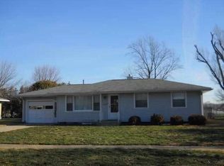 2424 Ottawa Dr, Elkhart, IN 46517