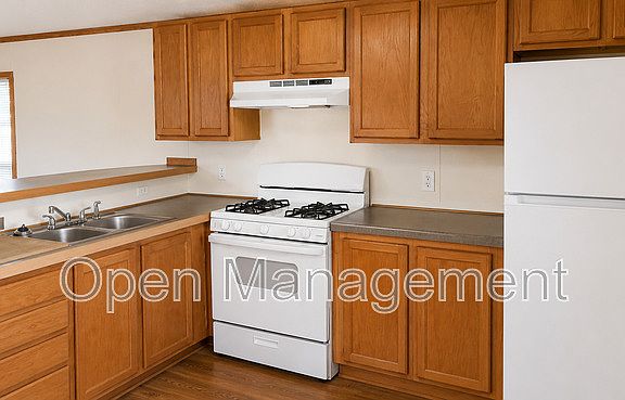 5th image of 1100 Thornwood Dr Lot 704