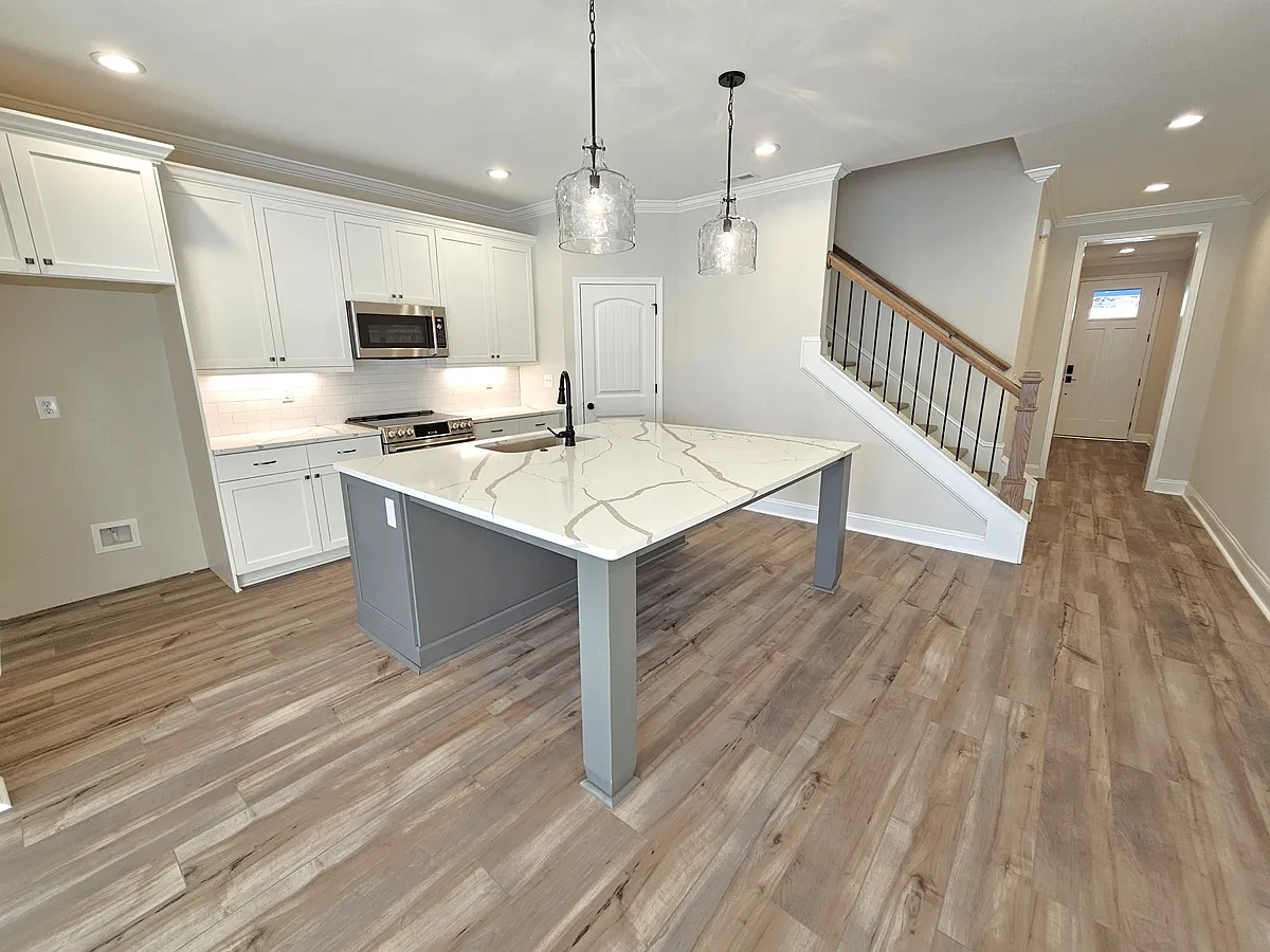 Building Photo - 411 Perry Ave #1