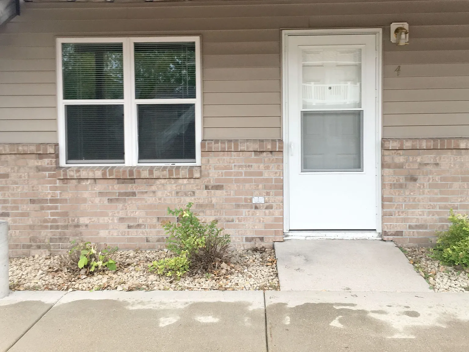 One and Two Bedroom Apartments in Quiet East Grand Forks Neighborhood — Photo 2