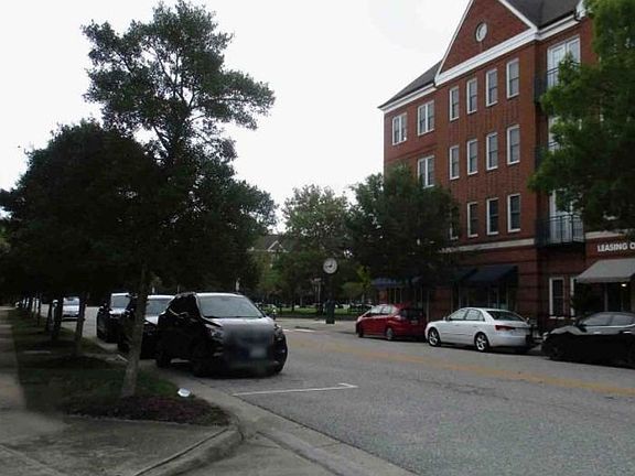 Exterior Neighborhood (street photo)