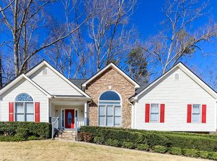 352 Carriage Ln, Powder Springs, GA 30127