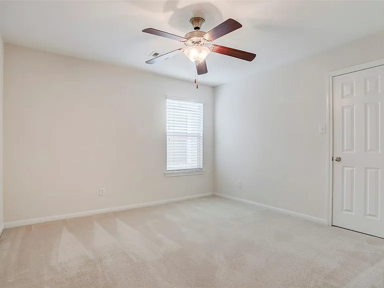 10046 Hillside Bayou Dr — Photo 18
