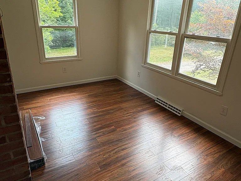 600 Wheelers Farm Rd — Photo 3