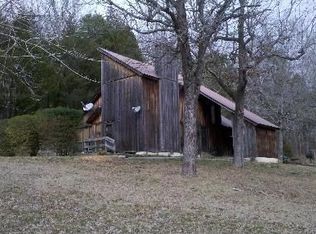 134 Cypress Creek Rd, Linden, TN 37096