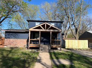 1944 NE Quincy St, Topeka, KS 66608