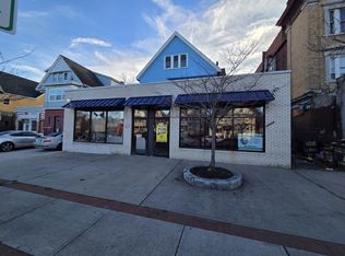 Restaurant Building 1113-1115 Albany - 1113, Hartford, CT 06112