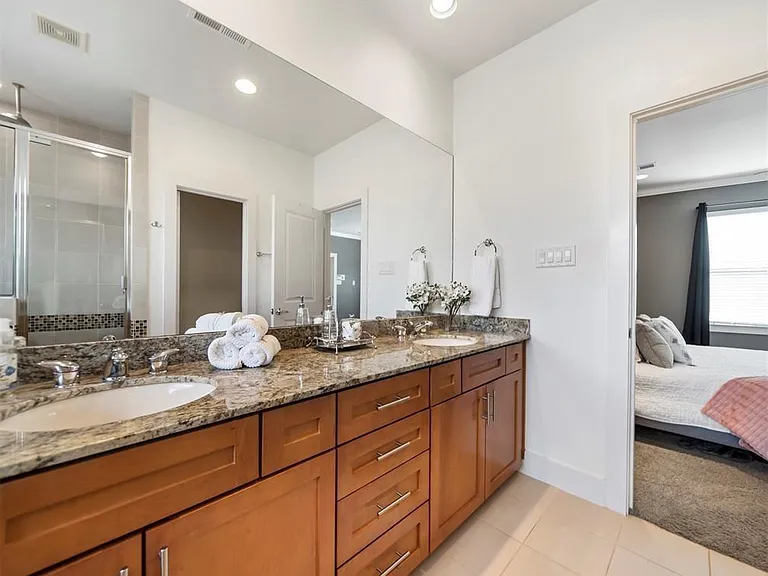 5535 Darling St — Photo 23