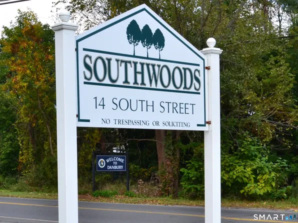 14 South Street #32, Danbury, CT 06810