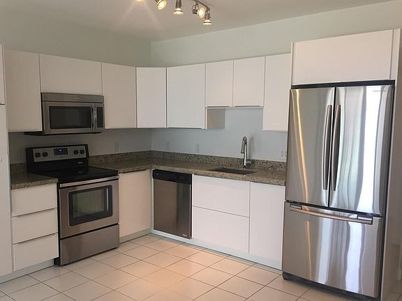 2nd image of 5601 Collins Ave APT 1702