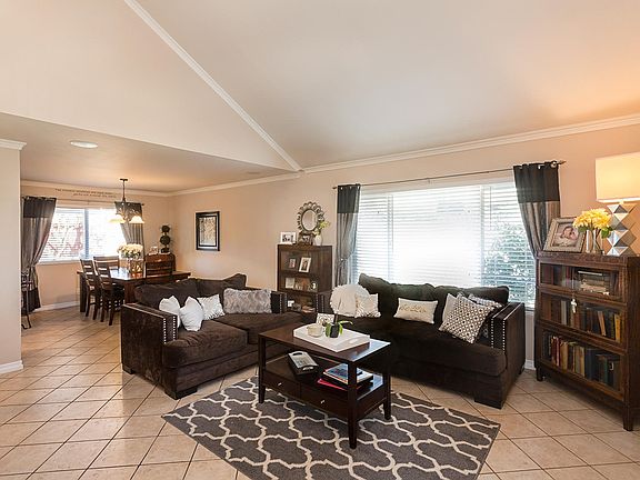 4th image of 1602 Mendocino Ln