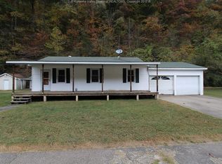 432 Barrett Cir, Wharton, WV 25208