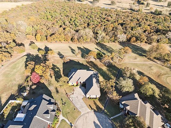 3rd image of 13450 Fairway Dr