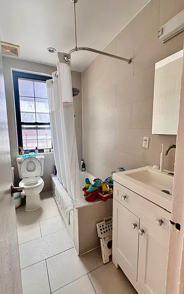 205 W 15th St #2GH — Photo 20
