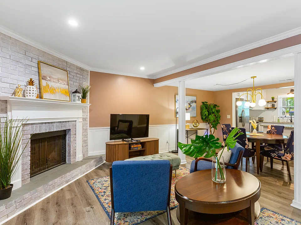 169 Willow Stream Ct