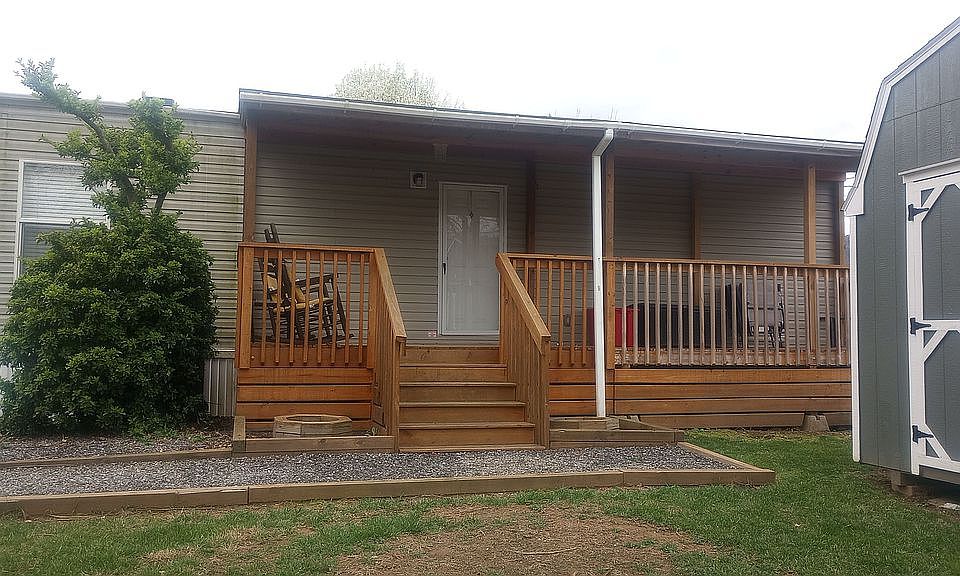 2nd image of 39 Maloney Ct