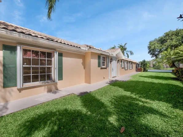 8359 Eleuthera Lane, Wellington, FL 33414