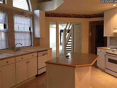 5th image of 105 S Bayshore Dr