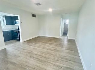 7511 Venetian St #1, Hollywood, FL 33023