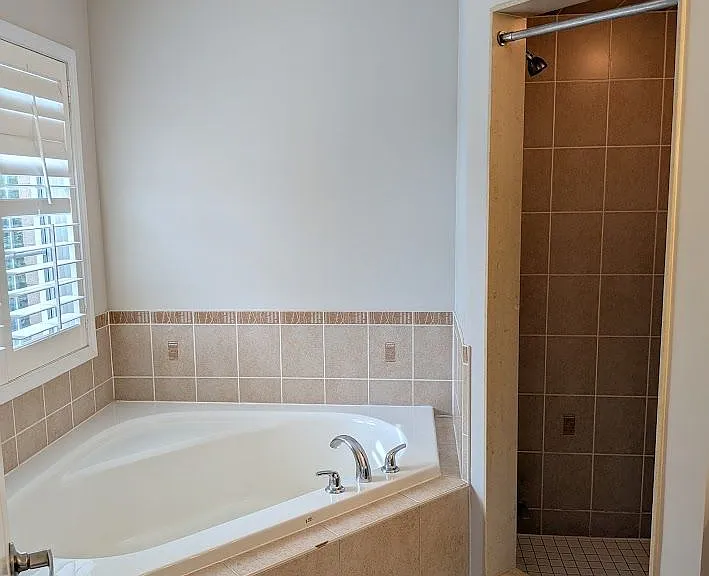 115 Elliottglen Dr — Photo 15