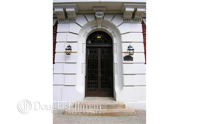 Rented by Douglas Elliman | media 23