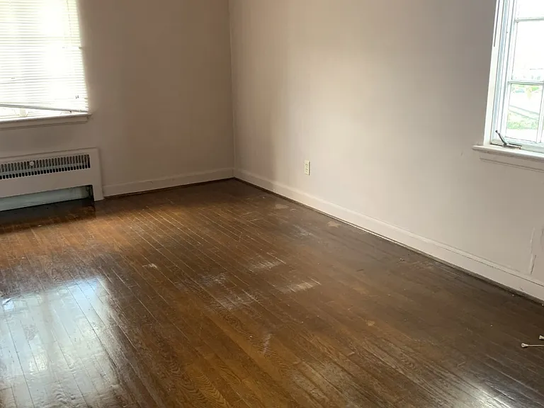 130 Brady Cir E — Photo 9