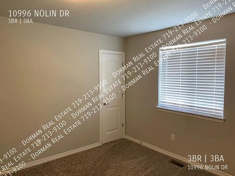 10996 Nolin Dr — Photo 6
