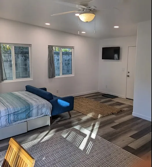 254 La Canada Dr — Photo 2
