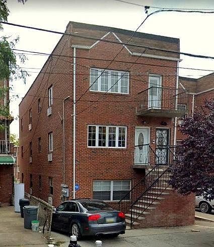 1st image of 914 E 106th St #2