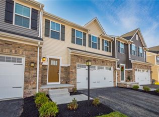 240 Cranesbill Dr, Mars, PA
