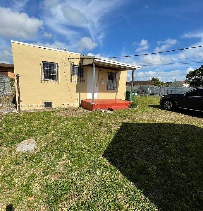 1st image of 1725 NW 59th St #4